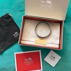 Coach signature bangle black & white with box/bag